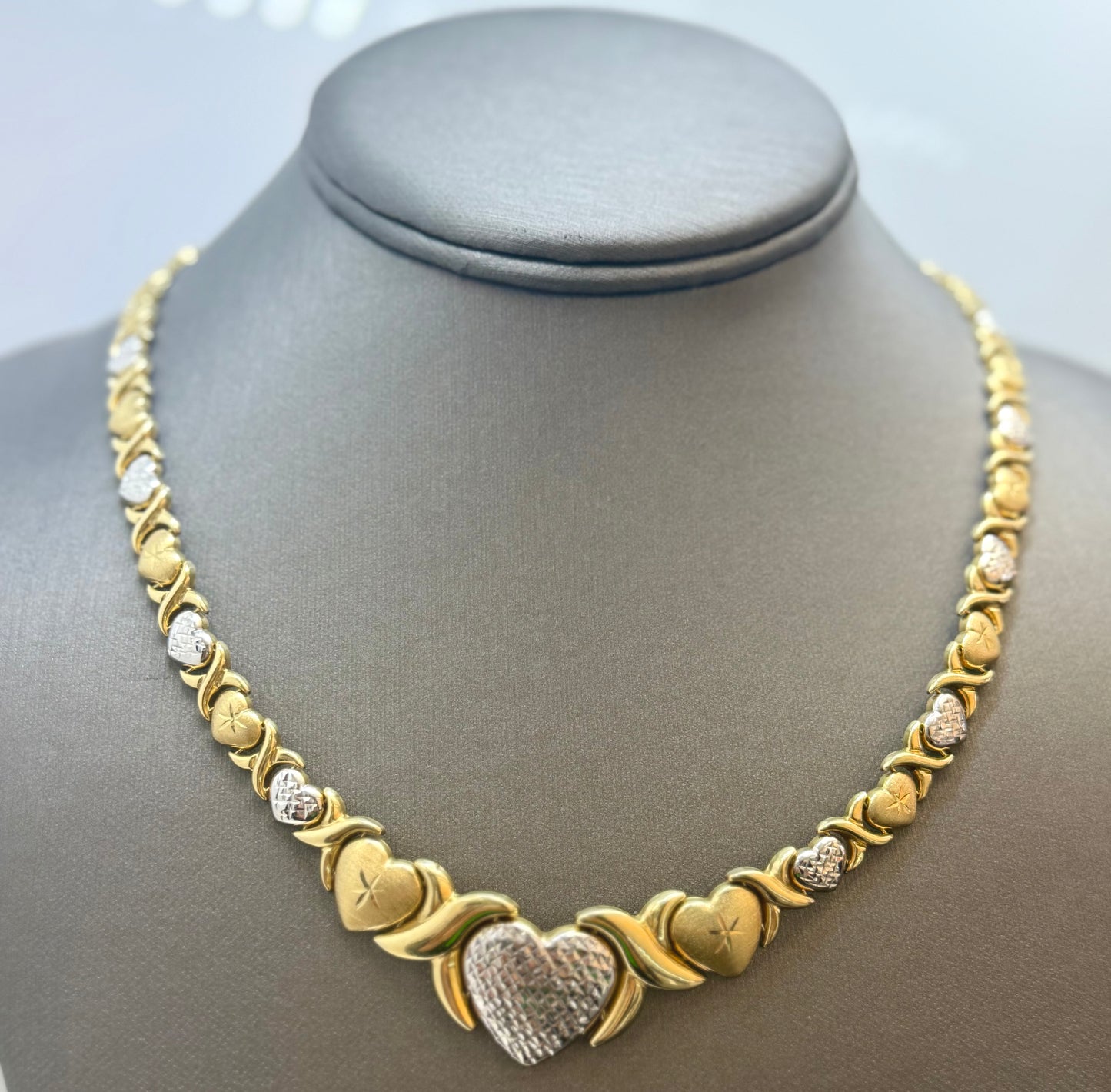 Necklace with heart 10k