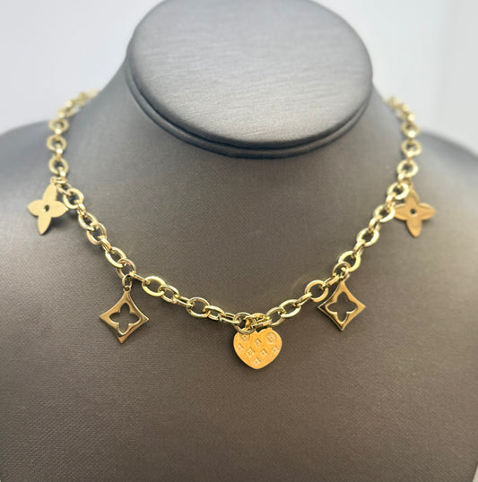 Gargantilla con colgantes 14k